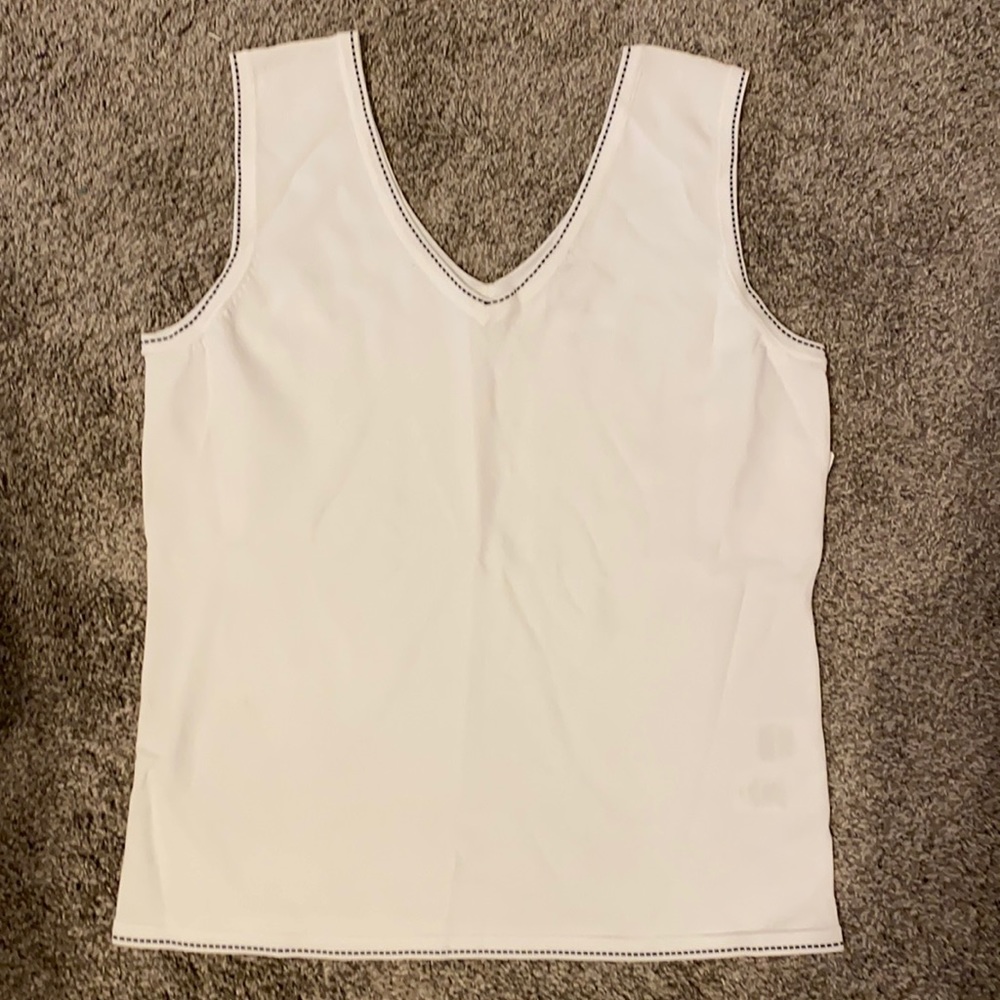 JONES NEW YORK SUIT white sweater tank- size 10
